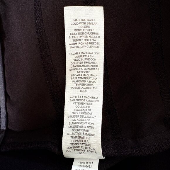 CHICO'S Fabulously Slimming Black Kaden Capri Pants - Picture 5 of 5